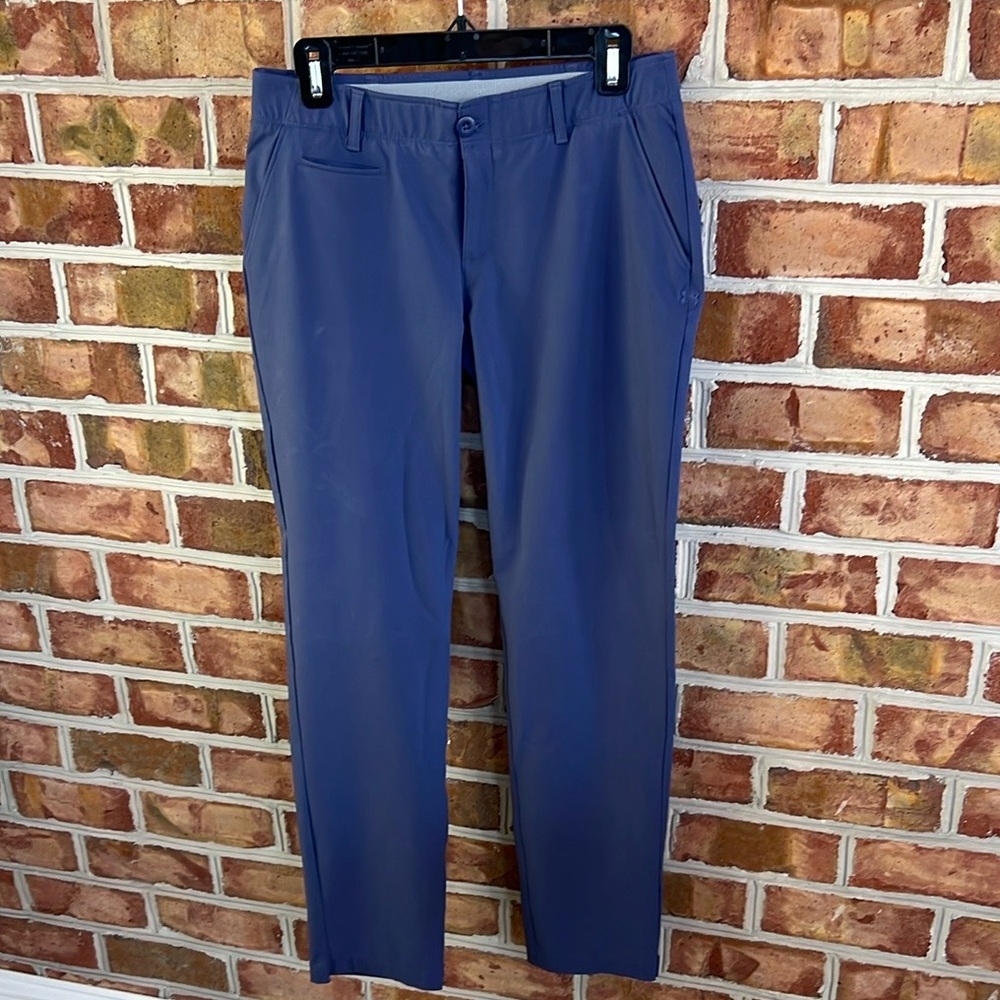 Under Armour stretch performance navy golf pants with pockets. Size 8